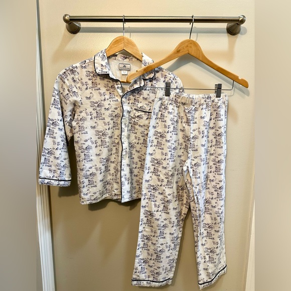 Petite Plume Winter Vignette Pajama Set in Blue and White Size 10 Youth - Picture 1 of 11